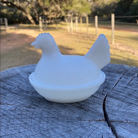 Milk Glass Rooster